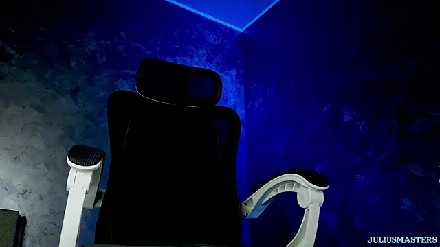 عرض كام CLOUDYJULIUS