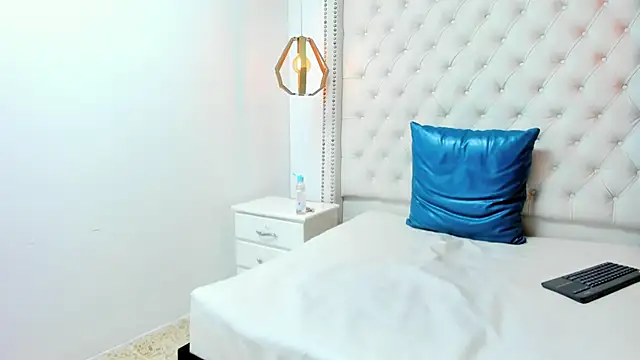 JEAN_LEWIS2 Webcam show