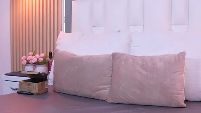 sara_goddess01 Obrolan Langsung XXX