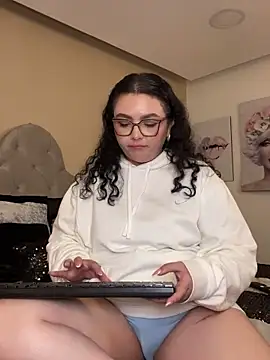 แชท XXX สดของ AlmaraRouge