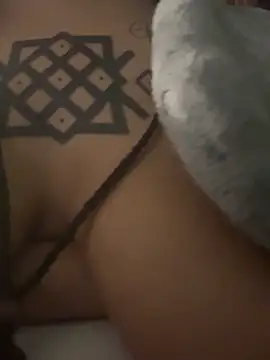 nickytheehawtie: онлайн-секс-чат