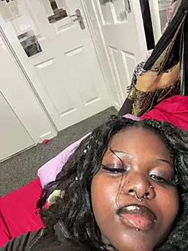 Nyla_xox Show in webcam