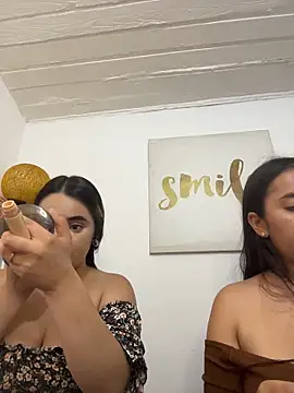 Antonella_Julieta Chat XXX live