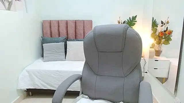 sophia_hadid Live XXX-chat