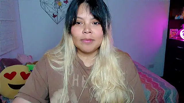 EllieMoonX Pertunjukan Webcam