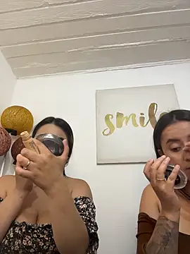 Antonella_Julieta Adlı Modelin Canlı XXX Sohbeti