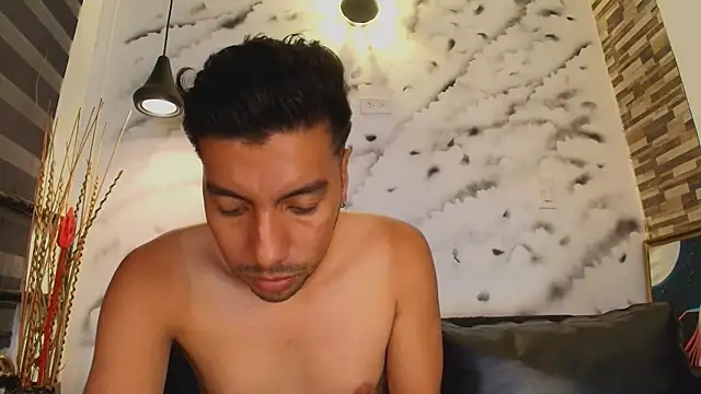 Max_Hornye live XXX chat