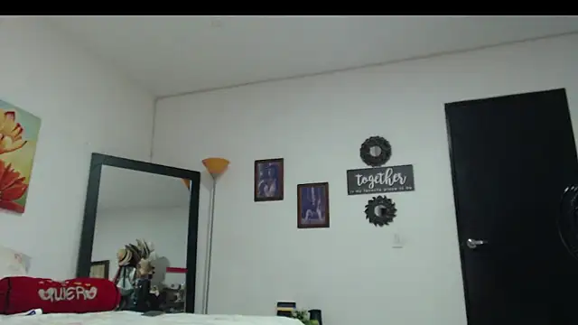 BombasticASSXXX Chat XXX live