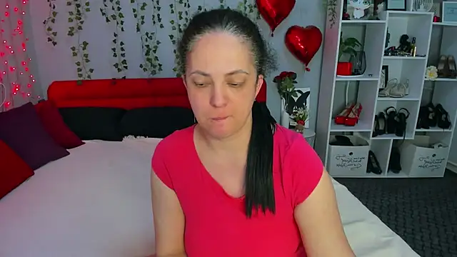 DarlingMilf's Live XXX Chat