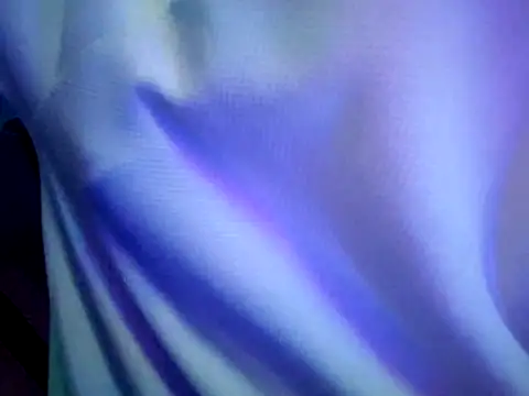 chronic_vibez: διαδικτυακό σόου στην κάμερα