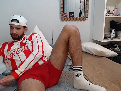 thomass1018 webcam show