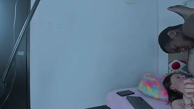 Ebony_N_Blonde Webcam show