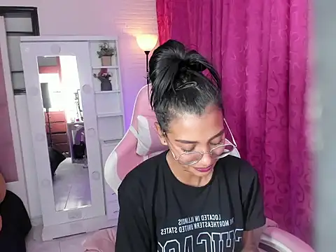 Chat XXX ao vivo de KarlaSlutSkinny__