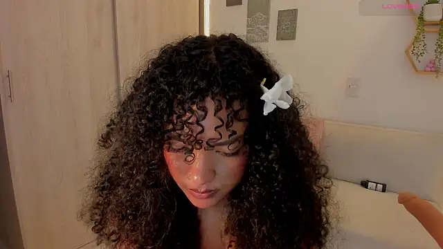 mariam_hill Adlı Modelin Canlı XXX Sohbeti