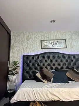 Lander_Cruz 即時 XXX 聊天