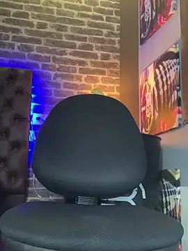 KyleJoss30 Adlı Modelin Canlı XXX Sohbeti