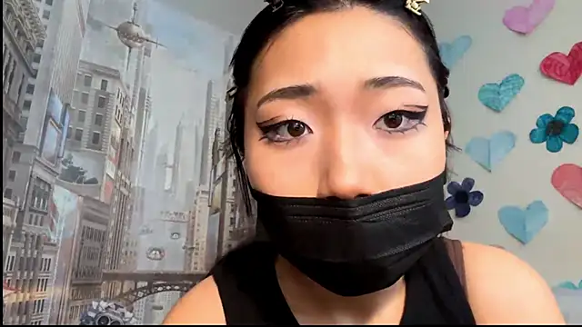 Chatroom XXX en direct de SweetMiaXO