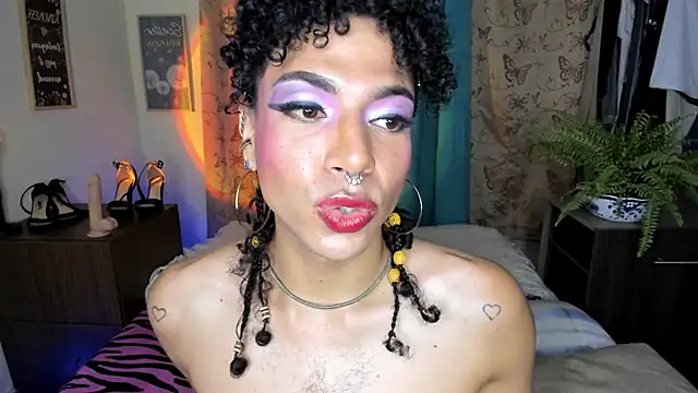 Angel_White25 在線直播表演