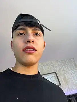 Lander_Cruz – Naživo XXX chat