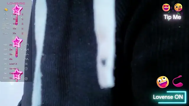 vaiolett_t's Live XXX Chat