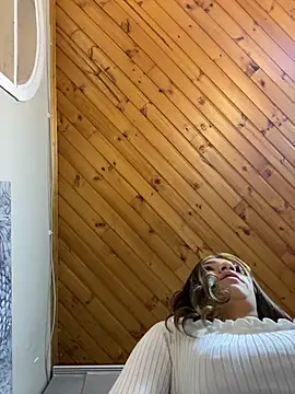 Isabella18_pink 现场XXX聊天