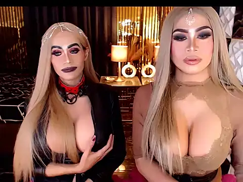 MonstrousCockDiva's Live XXX Chat