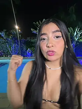 HaileyBiieber Show in webcam