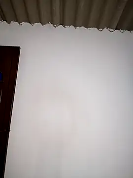 Simone_Miller élő XXX-chatje