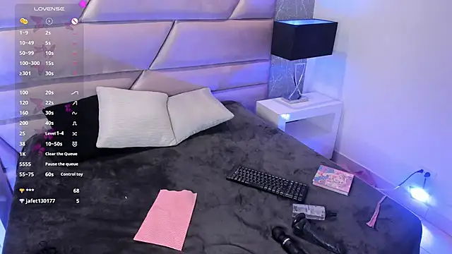 ValkaRouse Chat XXX in diretta