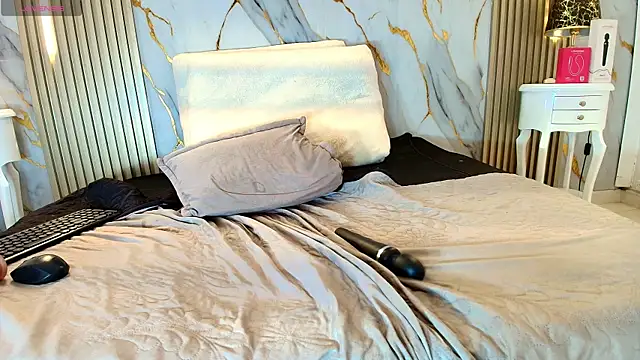 XXX chat uživo modela Tiifany_Baker