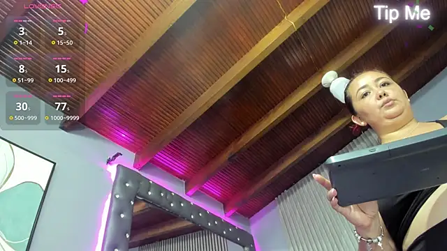 Paulinna_Curvy's Live XXX Chat