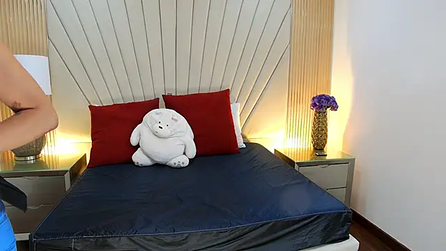 Avril_EvansGB's Live XXX Chat