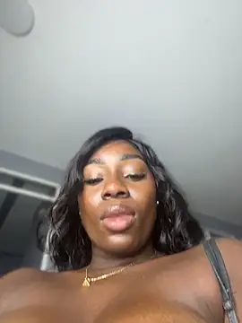 ZarahFerreira: онлайн-секс-чат