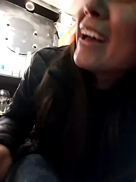 Онлайн чат XXX karlagiraldo198