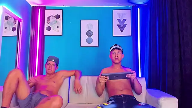 _HotWildwolves webkamerás műsora