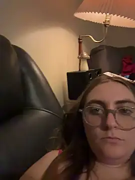 prettykitttty: онлайн-секс-чат