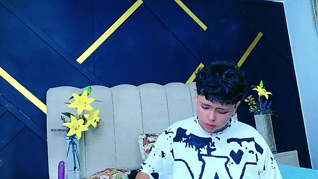 دردشة NikiEvanz الجنسية المباشرة