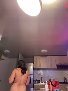 Poli_amor2025's Webcam Show