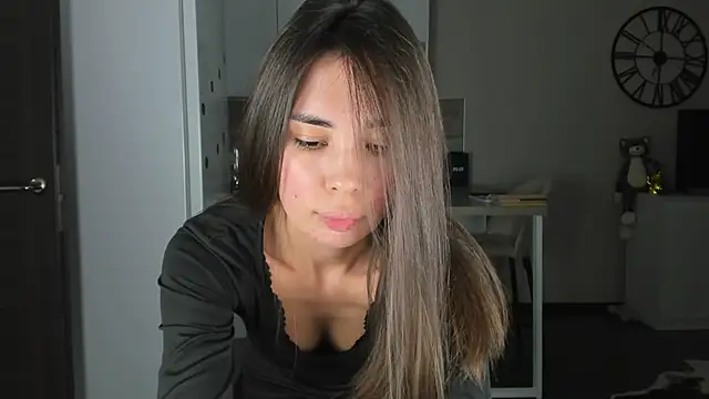 nilliluv: онлайн-секс-чат