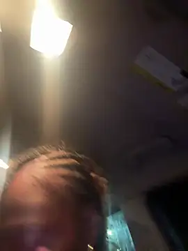 Pertunjukan Kamera Web MadameMuse