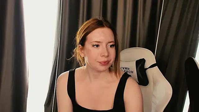 OhMyStella Chat XXX live