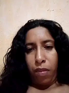 Chat +18 de hotaniani ao vivo