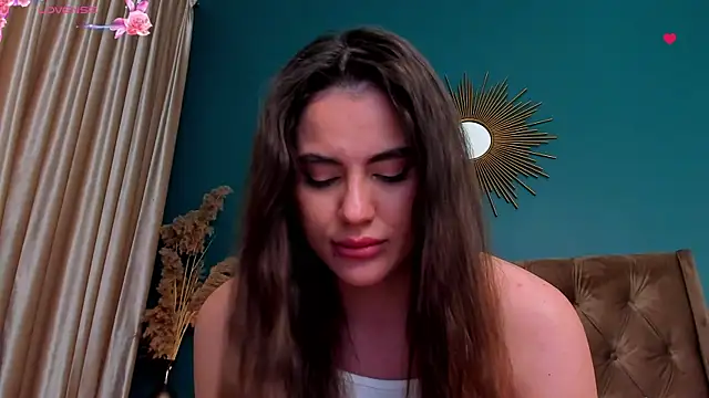 CalyMoon's Live XXX Chat