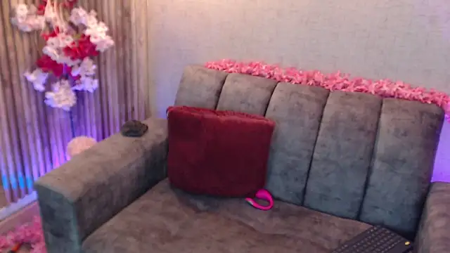 Julieth_Caandy Live XXX-Chat