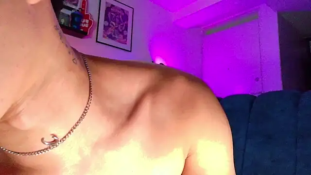 แชท XXX สดของ iiangel_