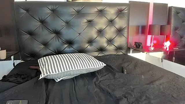 Kymy_marquez Adlı Modelin Canlı XXX Sohbeti