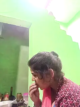 Kashish_Love143 Adlı Modelin Canlı XXX Sohbeti