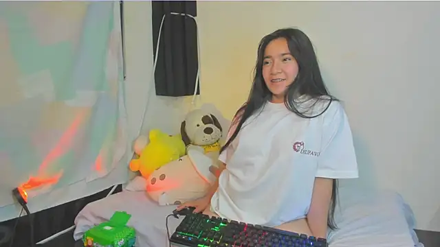 litle_mily_n Live XXX chat