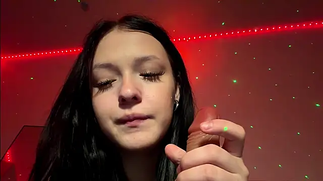 Show modela KlexaBay na web-kameri