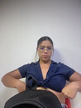 Laut-n Live XXX chat